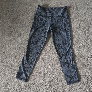 Athleta Womens Leggings - Black Pattern